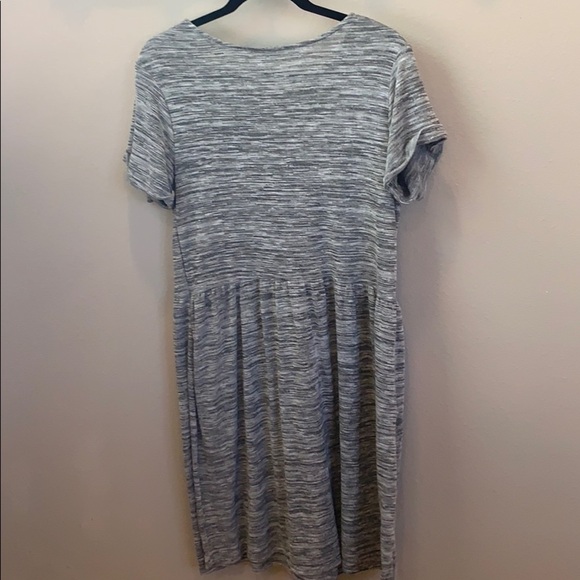 Stretchy babydoll dress - Picture 3 of 3